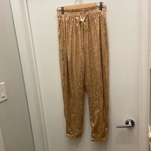 NWOT Rose Gold Sequin Jogger